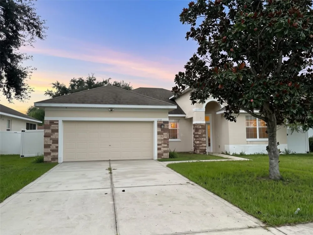 2721 ATHENS DRIVE Leesburg, FL 34748