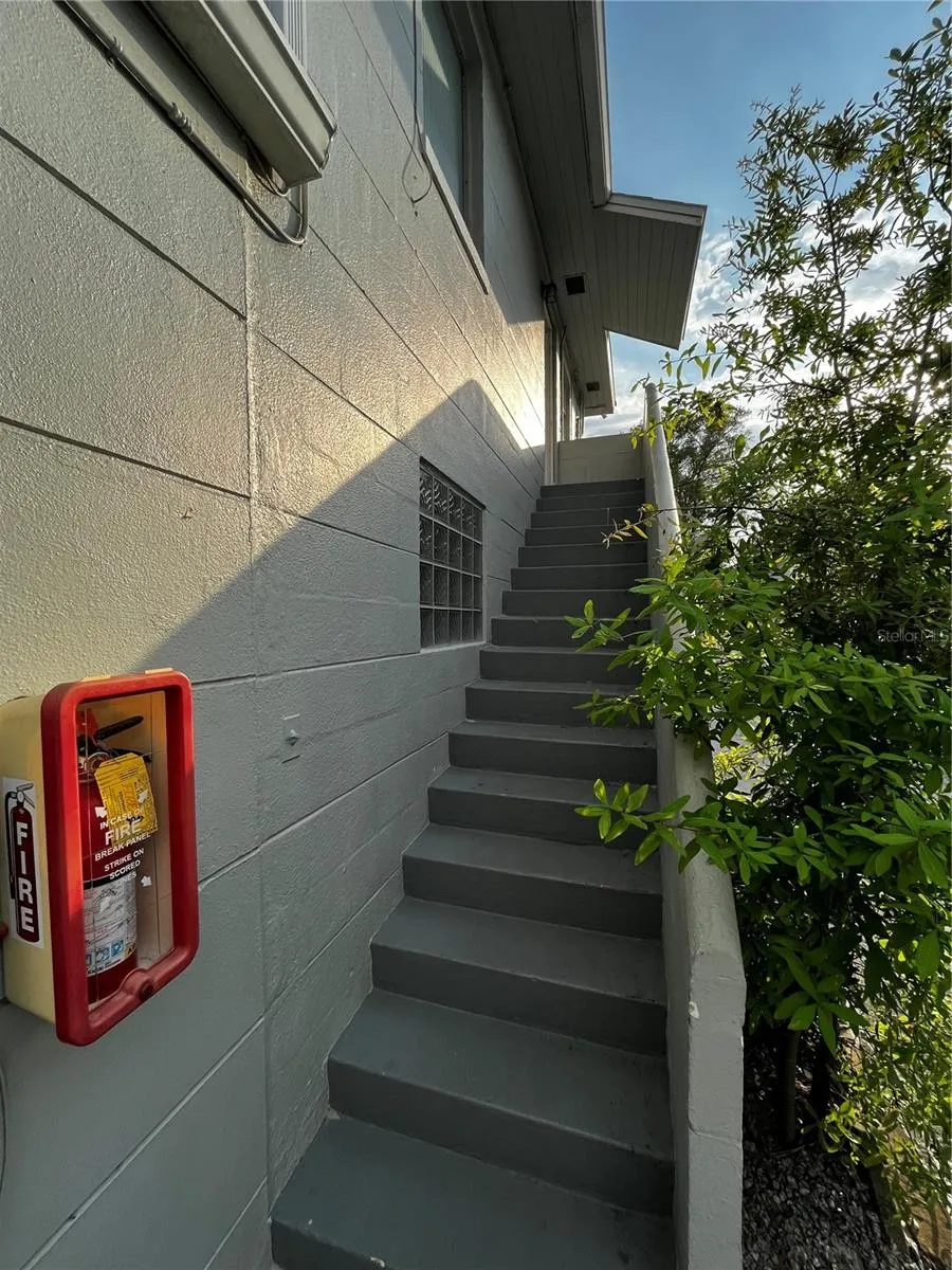 1437 GULF TO BAY BOULEVARD #3 Clearwater, FL 33755