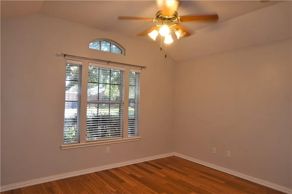 1120 La Mirada Portland, TX 78374