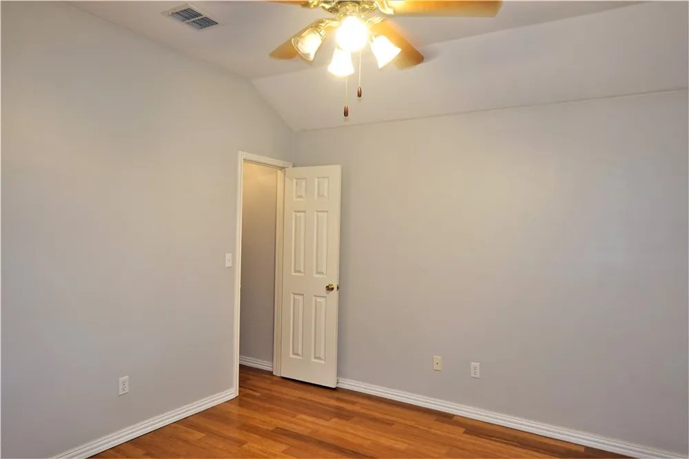 1120 La Mirada Portland, TX 78374