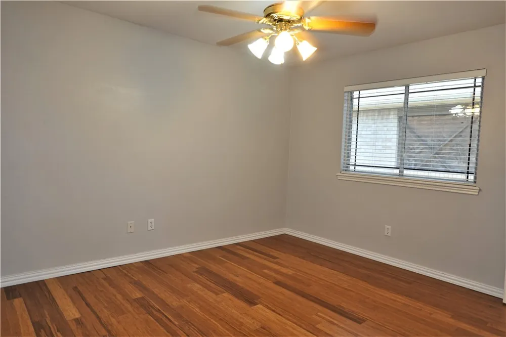 1120 La Mirada Portland, TX 78374