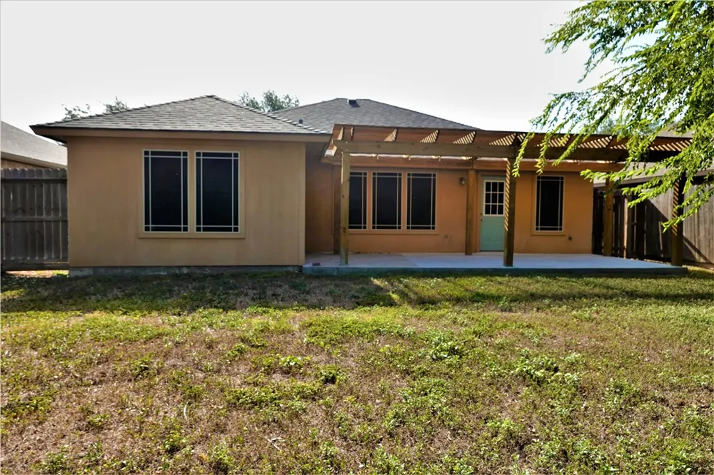 1120 La Mirada Portland, TX 78374