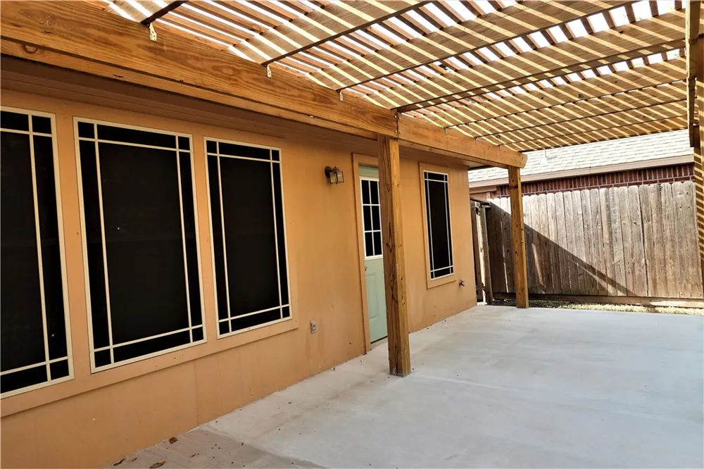 1120 La Mirada Portland, TX 78374