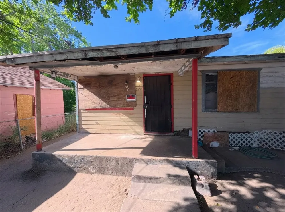 1720 Morris Street Corpus Christi, TX 78401