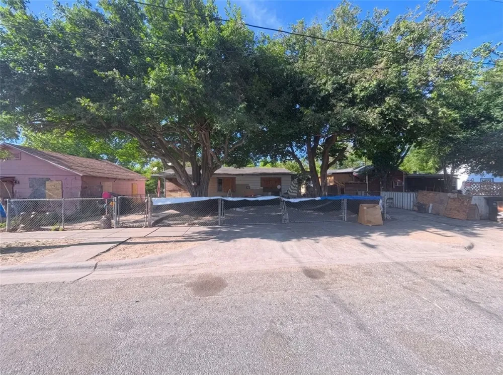 1720 Morris Street Corpus Christi, TX 78401