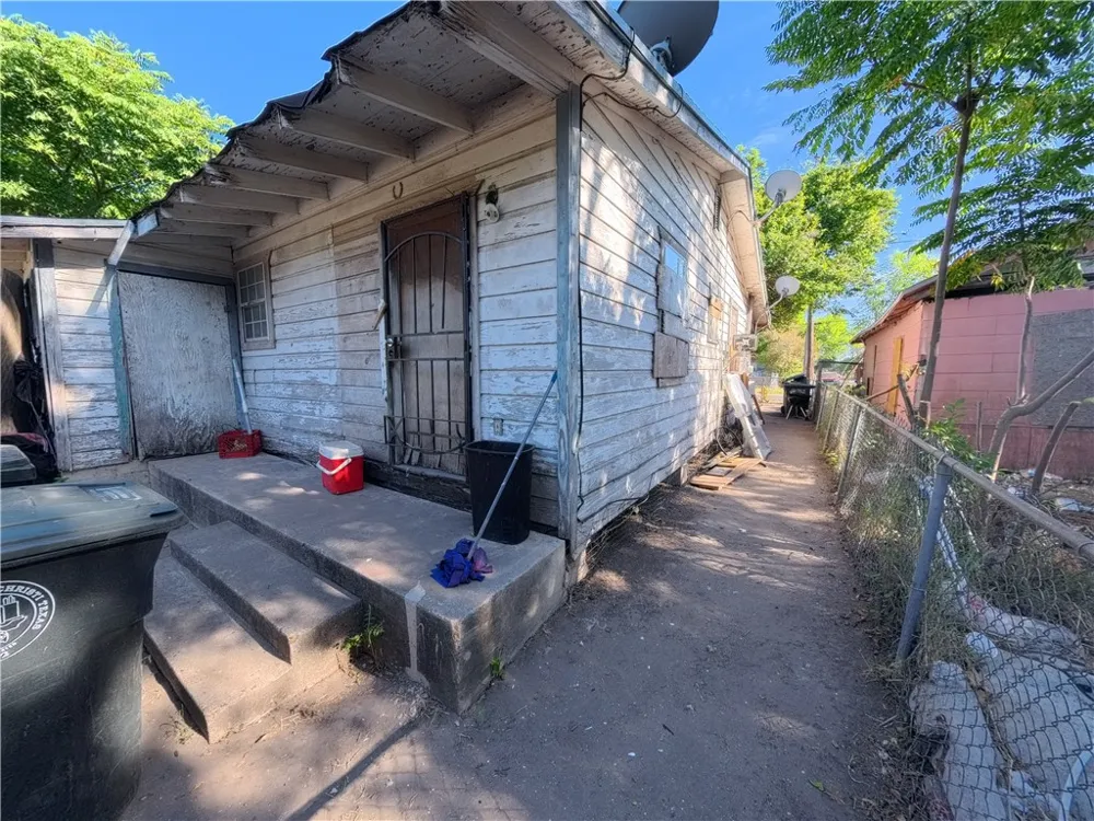 1720 Morris Street Corpus Christi, TX 78401