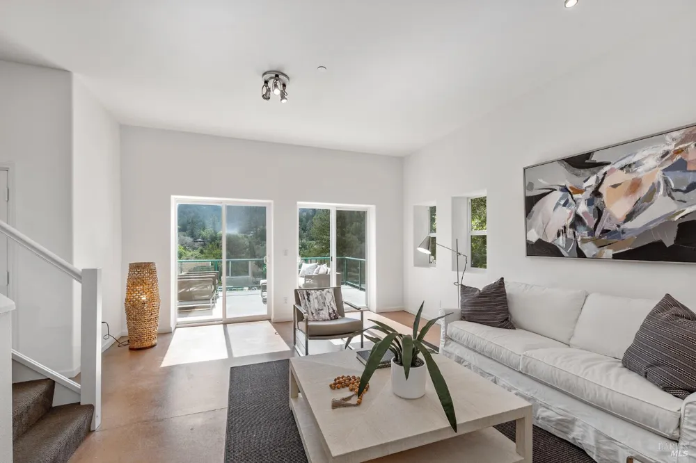 199 Central Avenue Woodacre, CA 94973
