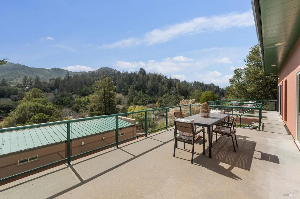 199 Central Avenue Woodacre, CA 94973