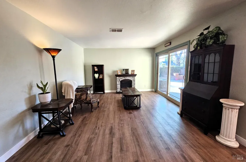 2461 Oceanic Drive Fairfield, CA 94533