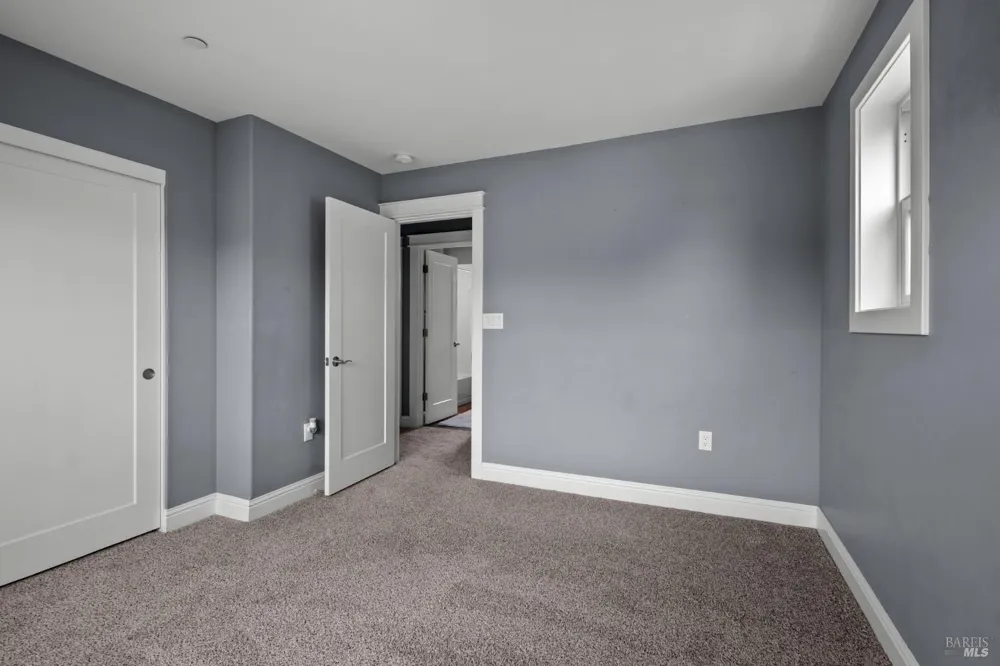 1593 Cali Lane Healdsburg, CA 95448