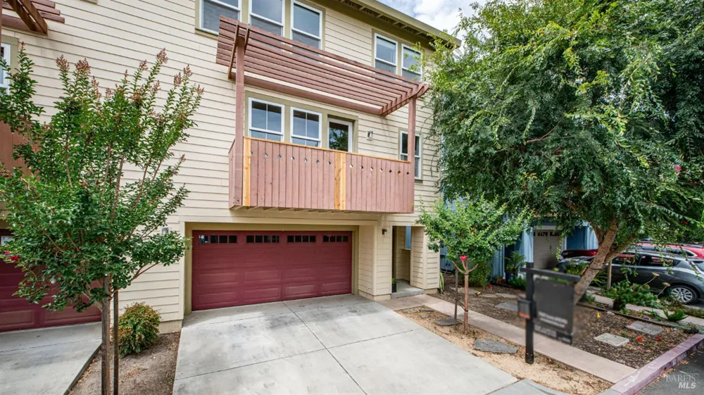1593 Cali Lane Healdsburg, CA 95448