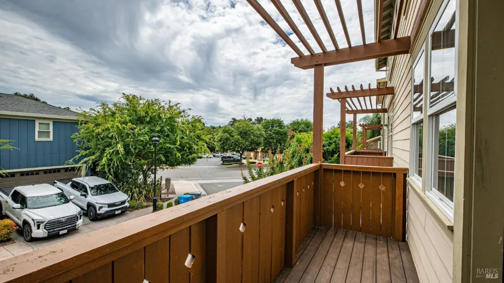 1593 Cali Lane Healdsburg, CA 95448