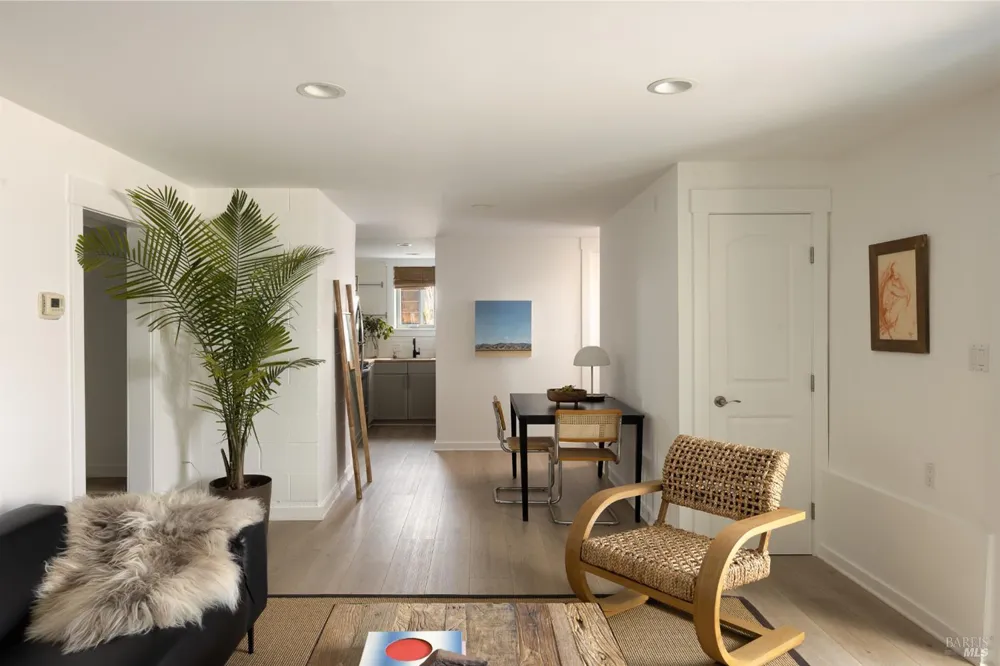 214 Cleveland Court Mill Valley, CA 94941