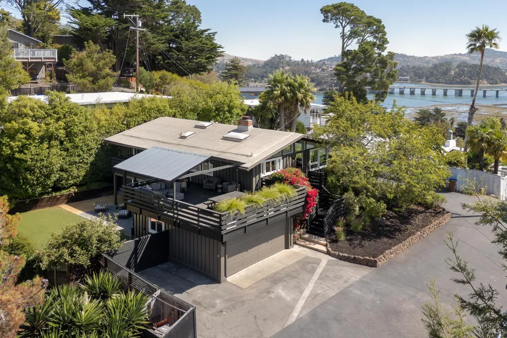 214 Cleveland Court Mill Valley, CA 94941