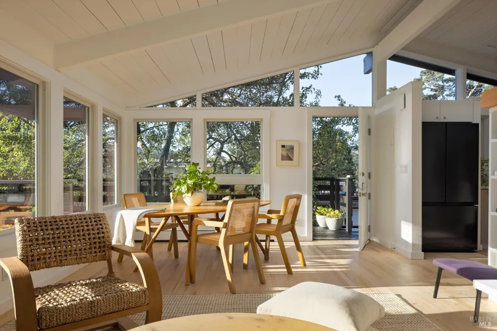 214 Cleveland Court Mill Valley, CA 94941