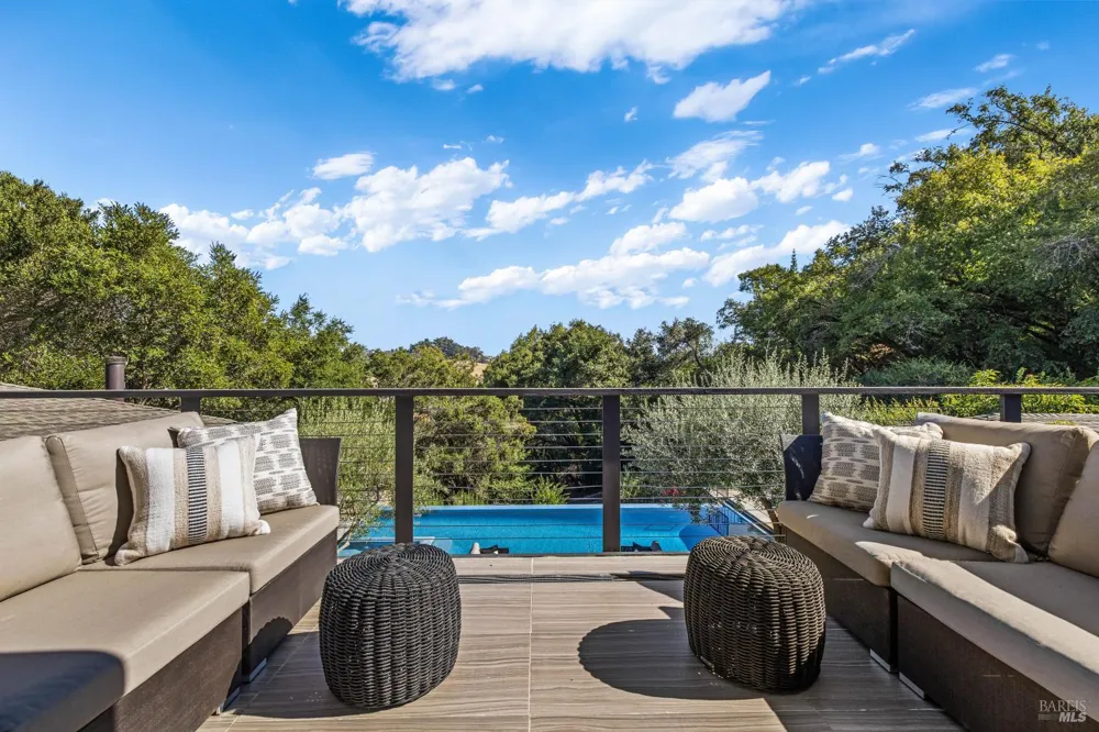 56 Miwok Drive San Anselmo, CA 94960