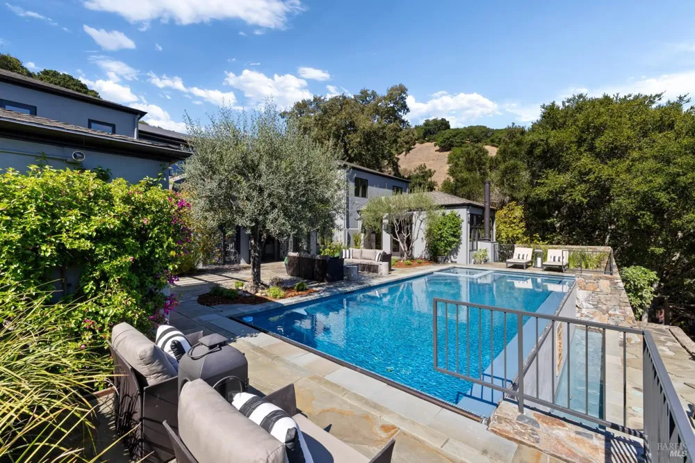 56 Miwok Drive San Anselmo, CA 94960