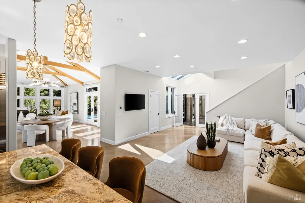 56 Miwok Drive San Anselmo, CA 94960