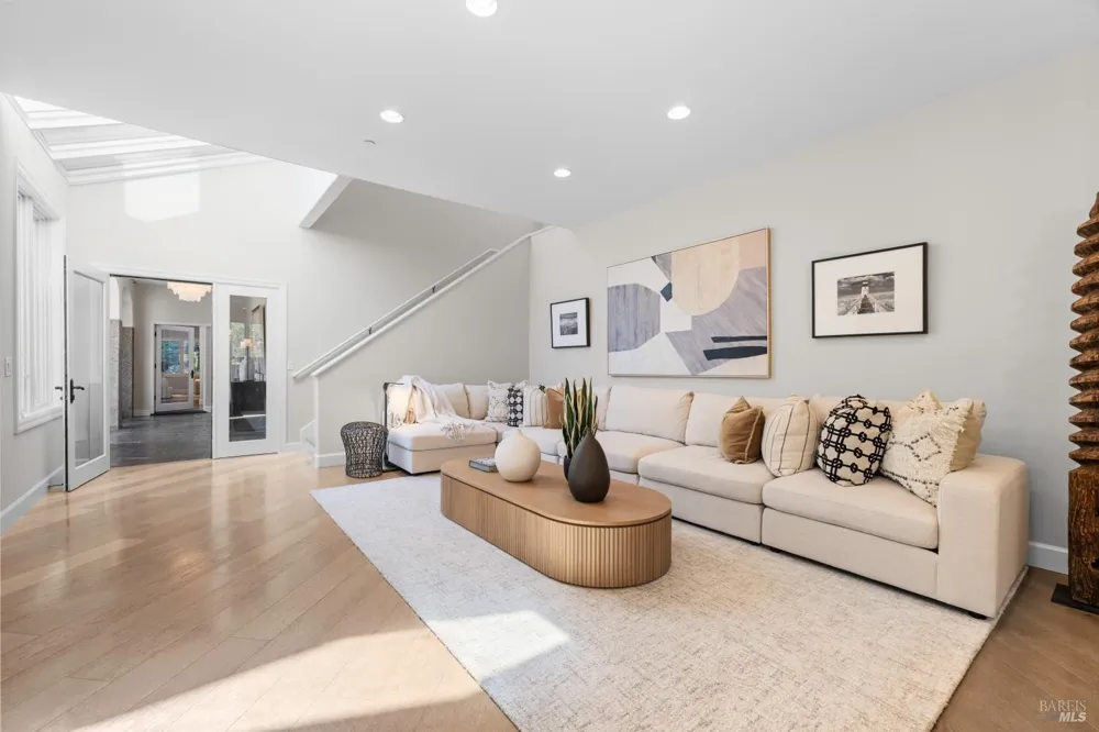 56 Miwok Drive San Anselmo, CA 94960