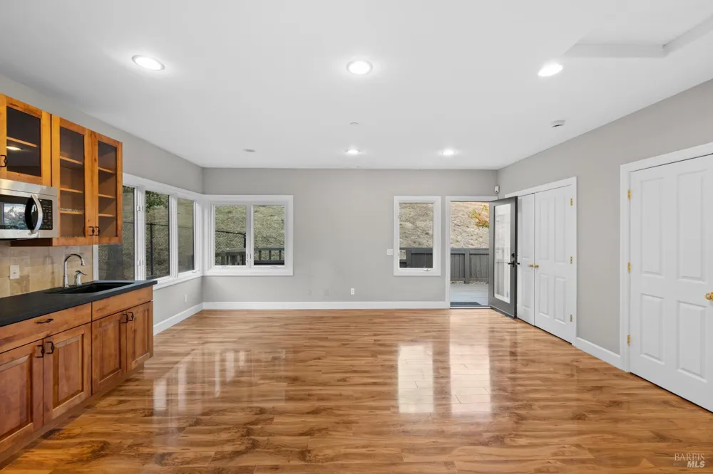 56 Miwok Drive San Anselmo, CA 94960