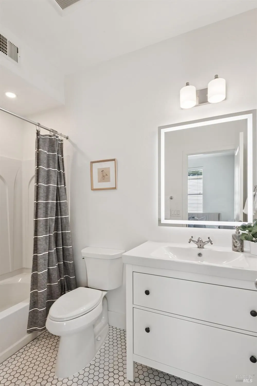 312 City Center Drive Rohnert Park, CA 94928