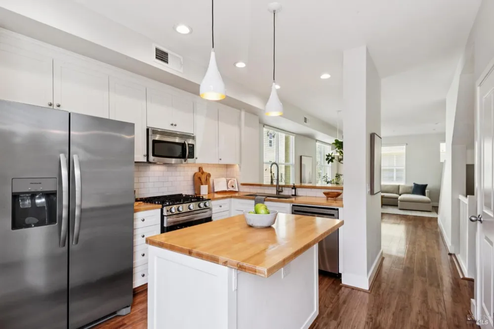 312 City Center Drive Rohnert Park, CA 94928