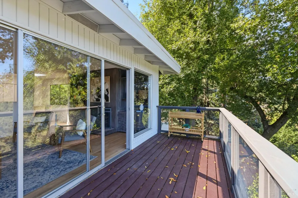38 Redwood Road Fairfax, CA 94930