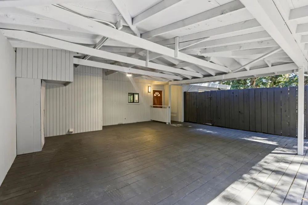 38 Redwood Road Fairfax, CA 94930