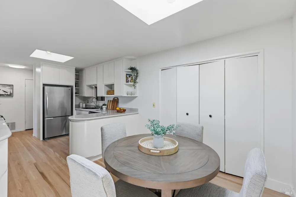 38 Redwood Road Fairfax, CA 94930