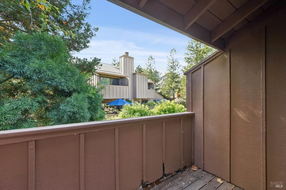 21 Prairie Falcon Drive Novato, CA 94949