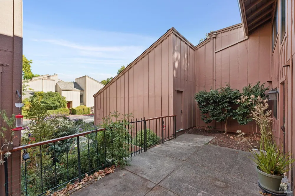 21 Prairie Falcon Drive Novato, CA 94949