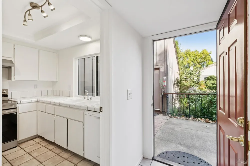 21 Prairie Falcon Drive Novato, CA 94949