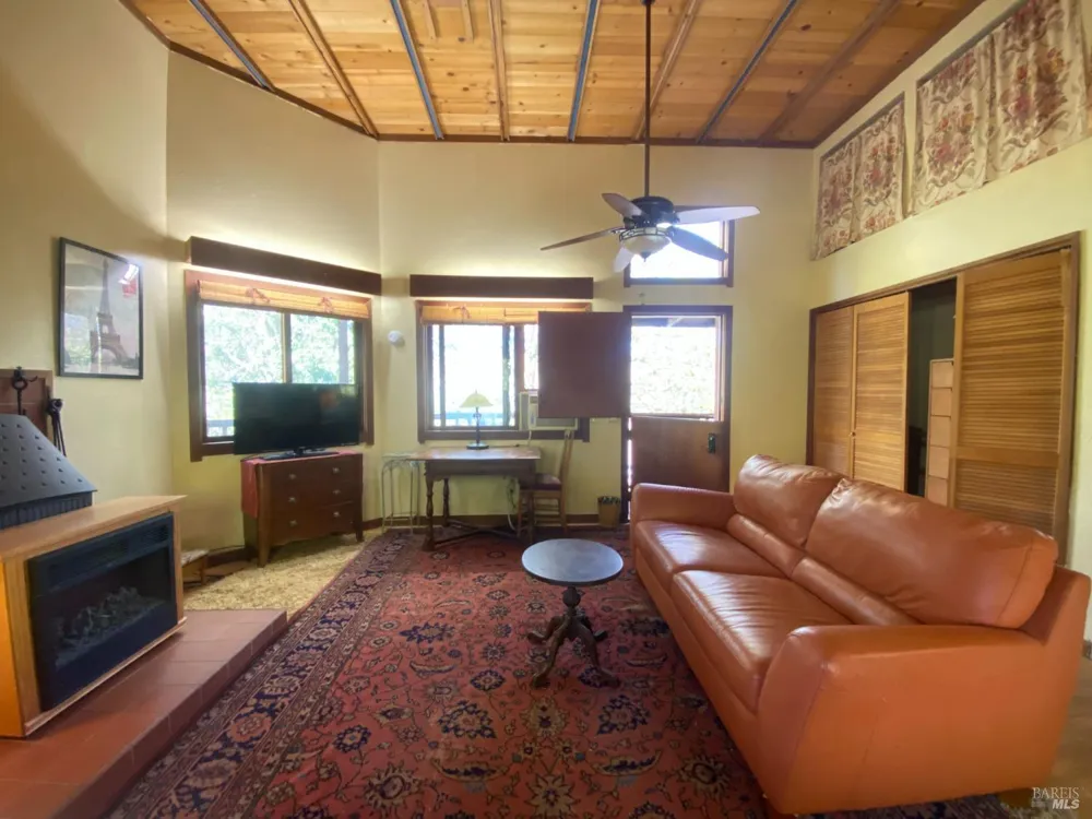 220 High Street Calistoga, CA 94515