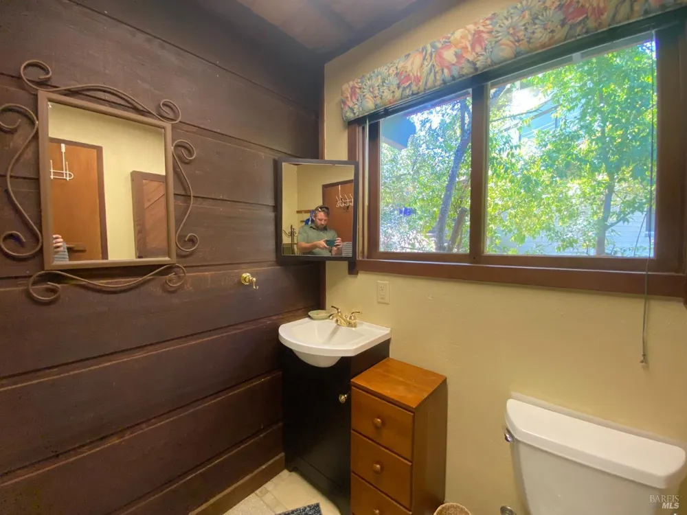 220 High Street Calistoga, CA 94515