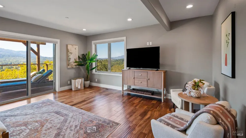 255 Richards Boulevard Sonoma, CA 95476