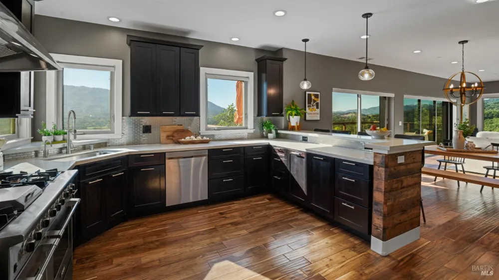 255 Richards Boulevard Sonoma, CA 95476