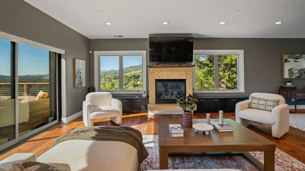 255 Richards Boulevard Sonoma, CA 95476