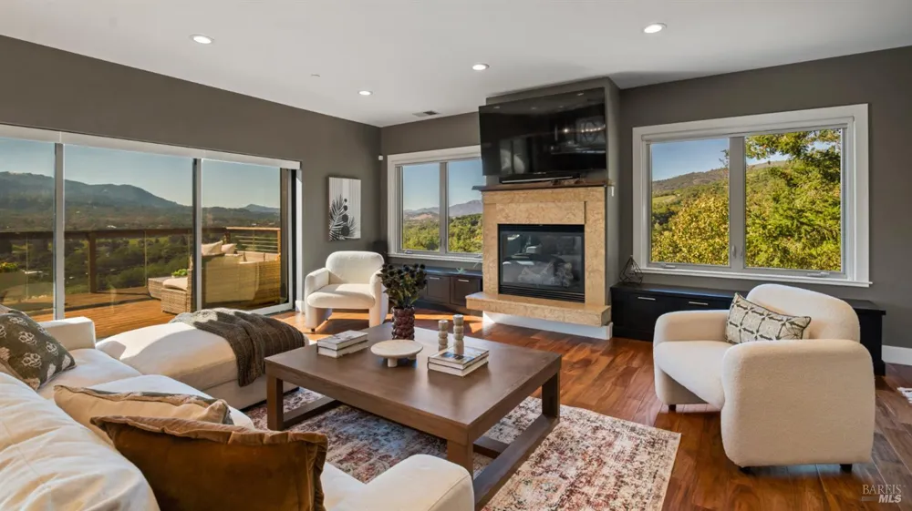 255 Richards Boulevard Sonoma, CA 95476