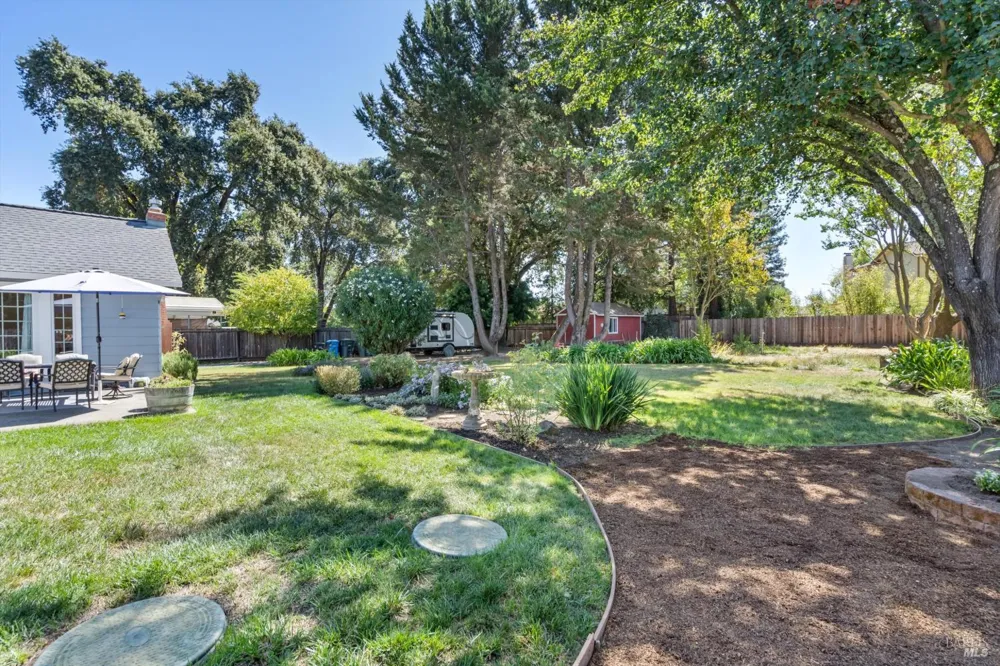 136 Mark West Station Road Windsor, CA 95492