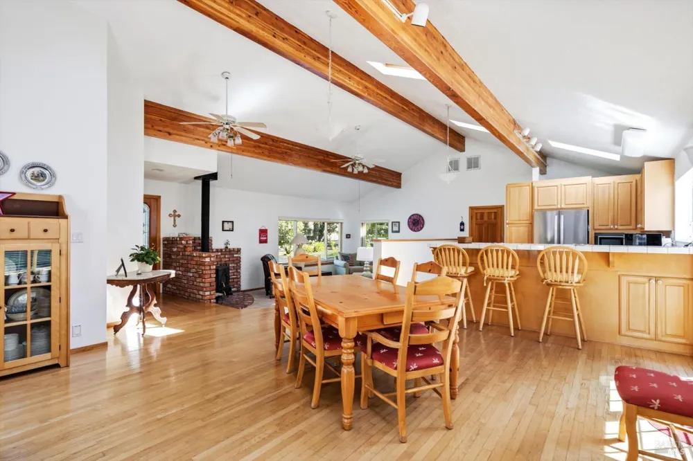 136 Mark West Station Road Windsor, CA 95492