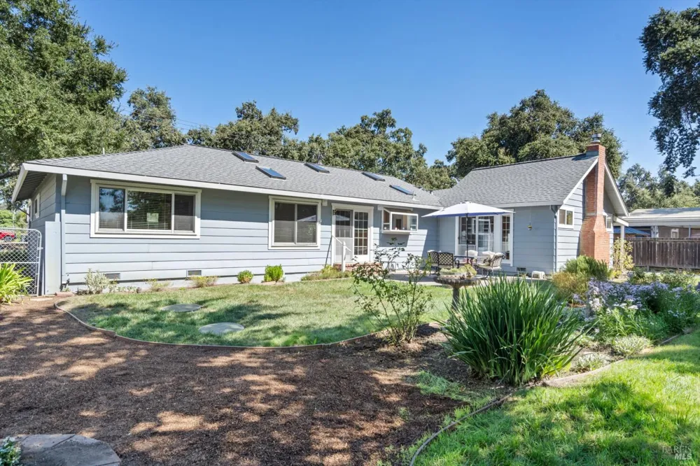 136 Mark West Station Road Windsor, CA 95492