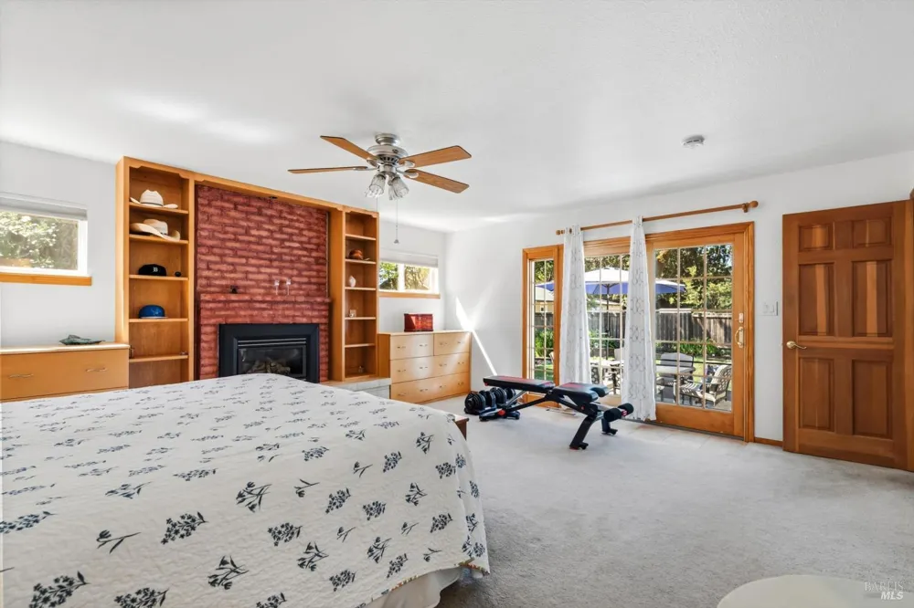 136 Mark West Station Road Windsor, CA 95492