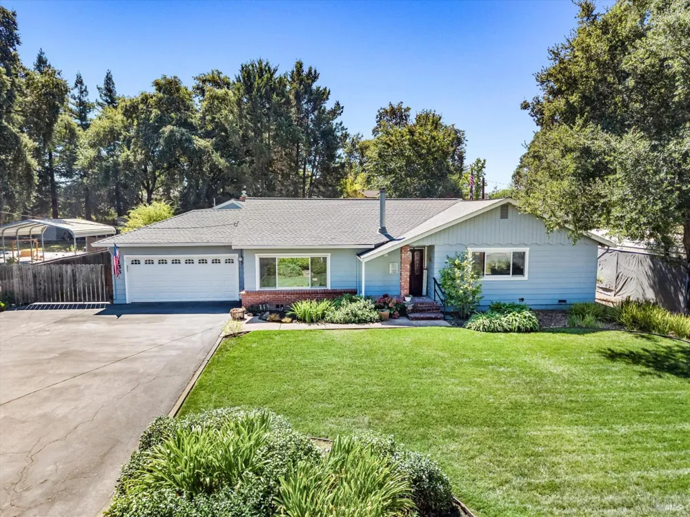 136 Mark West Station Road Windsor, CA 95492
