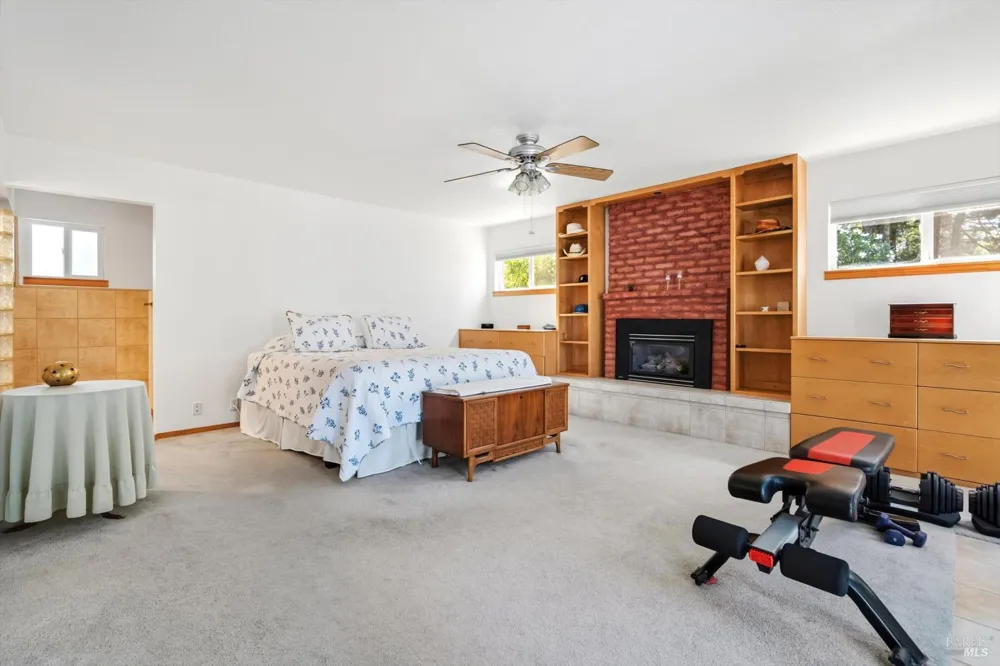 136 Mark West Station Road Windsor, CA 95492