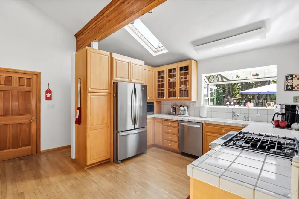 136 Mark West Station Road Windsor, CA 95492