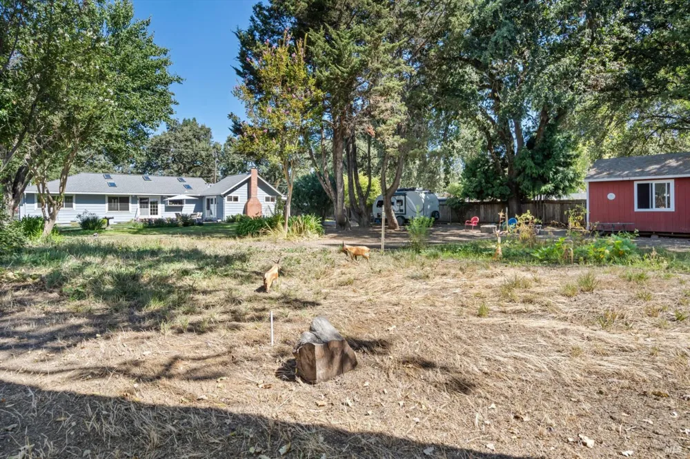 136 Mark West Station Road Windsor, CA 95492