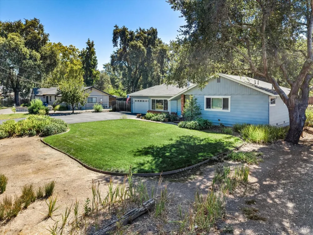 136 Mark West Station Road Windsor, CA 95492