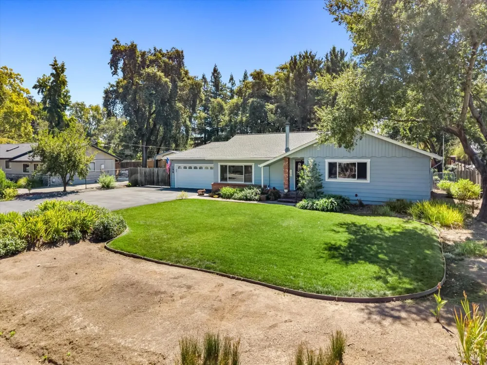 136 Mark West Station Road Windsor, CA 95492