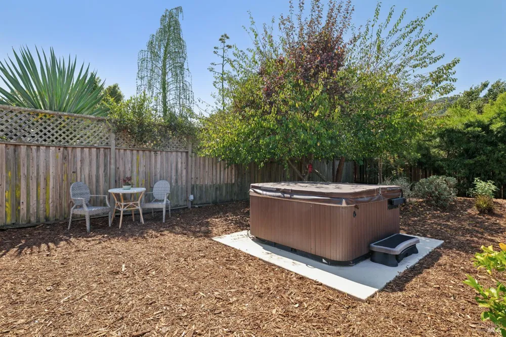 12 Echo Avenue Corte Madera, CA 94925