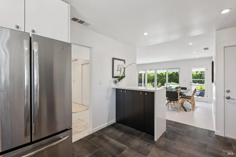 12 Echo Avenue Corte Madera, CA 94925